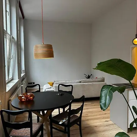 Kleiner Saal Im Villenviertel