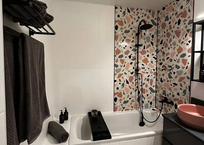 Kleiner Saal Im Villenviertel Apartament